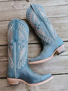 Women's Corral Faded Teal Blue Embroidery Boots Blue Cowgirl Boots, Turquoise Cowboy Boots, Hattiesburg Mississippi, Cute Cowgirl Boots, Embroidery Boots, Western Shoes, Twisted X Boots, Cute Cowgirl, Country Style Outfits