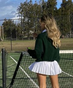 old money, polo, ralph lauren, coastal summer, preppy, vintage, luxury, rich, classy, high society, gossip girl, country club, tennis outfit, golf outfit, horse riding, aesthetic Mode Harajuku, Tennis Outfits, Tennis Skirt Outfit, Tennis Outfit, Tennis Skirts, Cooler Look, Tennis Clothes, Mode Inspo, 가을 패션