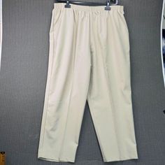 Urban Works Womens Plus Size 26 Beige Elastic Waist pull on Pants Pants Size 16, Size 13 Pants, Kohls Womens Pants, Urban Words, Tan Trousers, Beige Pants, Leg Design, Professional Look, Pull On Pants