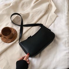 Valentina & Rose - The Priscilla Handbag Black - Valentina & Rose - Default Title Texture Cuir, Simple Handbags, Simple Purse, Leather Shoulder Bags, Pu Leather Bag, نظارات شمسية, Shoulder Sling, Handbags And Purses, Shoulder Bags For Women