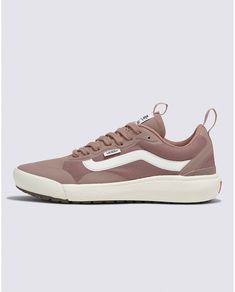 UltraRange EXO Shoe Women’s Vans, Vans Women, Vans Store, Sneakers Outfit, Exo, What To Wear, Outfit Inspo, Street Style, Cute Outfits