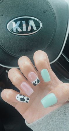 Green Cowprint Nails, Cute Country Nail Ideas, Cowgirl Nails Westerns, Punchy Western Nails, Western Nail Ideas, Punchy Nails, Nails Turquoise