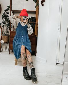 Lo Fi Fashion, Funky Dresses For Women, Patterned Sweater Outfit, Thrifted Outfits Women, Witch Outfit Modern, Quirky Fashion Vintage, Big Size Outfit, Spring Layering, Vintage 70s Dress