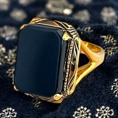 Vintage Women's Black Onyx Ring 18k Gold Plate Gorgeous 18k Gold Plated Ring With Large Rectangular Black Onyx Stone And Antiqued Textured Details. Vintage Mid-Century Design. Made In The Usa Size 7 This Exceptional Vintage Piece Had Been Tucked Away In Storage For Decades! Newly Discovered So You Can Enjoy It Now! This Ring Comes With The Vintage Size Tag Still Attached! Madsky 14b B1005 Vintage Gold Rings, Vintage Jewellery Rings, Black Onyx Stone, Black Onyx Ring, Plated Ring, Onyx Ring, Gold Plated Rings, Onyx Stone, Vintage Ring