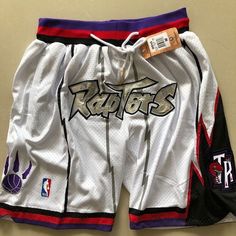 NBA RAPTORS 🏀🔱 Bulls Basketball, Basketball Pants, Basketball Clothes, Toronto Raptors, Basketball Shorts, White Fashion, Just Don, Sport T Shirt