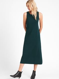 Casual Green Dress With Straight Neckline, Green Sleeveless Dress For Fall, Green Relaxed Fit Dress For Fall, Stretch Midi Length Daywear Dresses, Green Relaxed Fit A-line Dress, Stretch Cotton Midi Dress For Work, Casual Midi Dress With Flattering Silhouette, Green Relaxed Fit Midi Dress For Work, Casual Workwear Dress With Straight Neckline