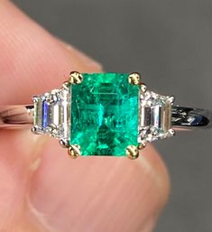 Detailed Description more photos and videos will be uploaded within 24 hours Luxury Emerald Cut Rings Of Aaa Quality, Luxury Emerald Cut Rings With Aaa Quality, Luxury Emerald Cut Aaa Quality Rings, Chrome Green, Emerald Ring Vintage, Products Photography, Vvs Diamond, Random Ideas, Colombian Emeralds