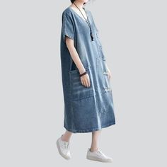 Introducing our 2023 Spring-Summer Collection: the Laid-back Distressed Denim Dress! Perfect for a day out with friends or a music festival. this stylish dress is the ultimate expression of distorted elegance. Crafted from premium quality denim. it's made to last!Key Highlights: Grunge Galore: Inspired by the iconic '90s grunge movement. this dress exudes an effortlessly cool attitude. Distinctive Distressed Pattern: Expertly crafted wear and tear. capturing a raw. unfiltered essence. Sleek Slim Denim Dresses Online, Fashion Silhouette, Womens Denim Dress, Jean Dress, Street Style Trends, Denim Design, Urban Chic, Light Blue Denim, Street Style Looks