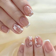 24pcs/set short saure fake nails for Spring summer season french style flowers butterfly design press on false nail art tips SPECIFICATIONS Number of Pieces: COMBO Size: S Size: 13.5*6.7*1.5cm Application: Finger Nail Length: 1.25-2.3cm Nail Width: 0.6-1.4cm Material: Acrylic Quantity: 24pcs Model Number: FN1352 Item Type: False Nail Type: Full Nail Tips fake nails type: Press on nails fake nails syle: spring summer nails fake nails type: nail tips 24pcs/set short saure fake nails for Spring summer season french style flowers butterfly design press on false nail art tips Features: 1. 24pcs/set short fake nails for Spring summer season 2. frech style flowers butterfy design 3. Free jelly stickers and nail file inside [New20240604] Nail Short, Flower Press, Nagel Tips, Feather Wings, Nail Jewelry, Pink Leopard Print, Peach Blossoms, Bright Eyes, Nail Arts