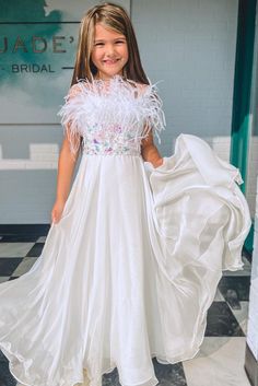 Modsele this girl pageant dress features a beaded bodice with feather details and a floor-length skirt. A perfect combination of elegance and sophistication for any special occasion.#wedding#flowergirldresses#girlpartydresses#girlbirthdaydresses#girlpageantdress Pageant Dresses For Kids Simple, Girls Pageant Dresses, Beaded Bodice, Floor Length Skirt, Pageant Dress, Chiffon Material, Pageant Dresses, Floor Length, Feathers