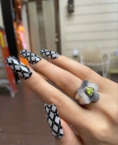 Maddy Perez Nails, Paznokcie Hello Kitty, Maddy Perez, Drip Nails, Nagel Tips, Smink Inspiration, Grunge Nails