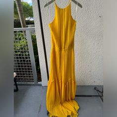 Halston Heritage Yellow Pleated Gown Nwt Size Xs Yellow Maxi Evening Dress For Summer, Fitted Pleated Floor-length Maxi Dress, Spring Pleated Fitted Gown, Spring Fitted Pleated Gown, Chic Sleeveless Pleated Gown, Yellow Formal Maxi Dress For Summer, Formal Yellow Maxi Dress, Elegant Yellow Gown For Spring, Yellow Maxi Length Gown For Spring