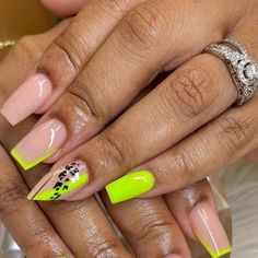 Braider Nails Set Short, Short Full Set Nails, Braider Nails Set, Nails 2024 Short, Nice Nail Designs, June Nail Colors, Braider Nails, Braided Nails, June Nail Designs