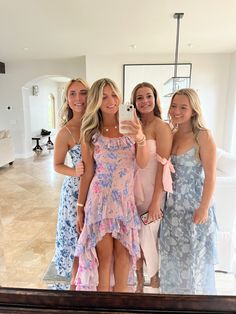 Spring Dresses Friends, Long Dresses For Senior Pictures, Beachy Prom Dress Boho, Floral Dress Group Photoshoot, Banquet Dress Ideas, Long Homecoming Dresses 2023, Love Shack Fancy Dress Aesthetic, Sunday Brunch Prom Dress, Spring Bday Outfits