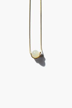 seree-equinox-jade-nephrite-bead-necklace-with-gold-box-chain