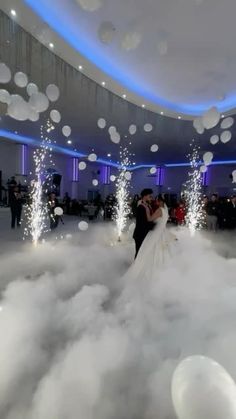 Princess Wedding Venues, Wedding Ideas Expensive, Wedding Party Set Up, Wedding Ideas Inside, Fancy Wedding Ideas, Wedding Decor Outside, Wedding Astethic, White Sweet 16, Mafia Wedding