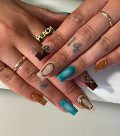 Brown And Teal Nails Design, Simple Blue Nail Designs Short, Blue And Brown Fall Nails, Short Tortoise Nails, Short Nails Teal, Turquoise And Brown Nails, Teal Aura Nails, Brown And Turquoise Nails, Brown And Teal Nails