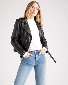 What To Wear With A Leather Jacket - 20+ Chic Looks for 2024 Effortless Fall Outfits, Minimalist Wardrobe Capsule, Motorcycle Jacket Women, Family Photoshoot Outfits, Denim Skirt Outfits, Spring Capsule Wardrobe