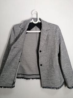 MAX MARA STUDIO women's melange cotton blazer Very good used condition Size tagged 38 (CH), 8 (USA), 40 (F), 30 (MEX), 10 (GB), 42 (I), fits like M (please check measurements) Composition: 78% cotton, 15% acrylic, 7% nylon (fabric), 100% cupro (lining) Measurements: Shoulder to shoulder - 15.7″ / 40 cm Pit to pit - 20.5″ / 52 cm Back length from collar - 21.7″ / 55 cm Sleeve length from shoulder - 22″ / 56 cm *All measurements are taken with the garment laying flat #400 We are ready to make a di Cotton Office Blazer With Buttons, Cotton Button-up Blazer For Office, Cotton Long Sleeve Blazer For Office, Gray Cotton Workwear Blazer, Gray Cotton Blazer For Work, Retro Style 90s, Womens Blazer, Blazer Blue, Vintage Silk Scarf