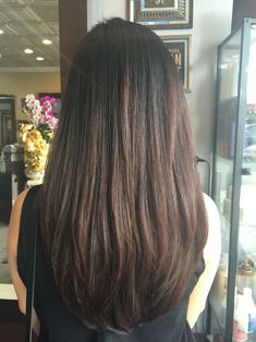 U Cut Hairstyle, Straight Balayage, U Cut, U Shaped Hair, Straight Hair Cuts, Medium Layered Hair, Medium Long Hair, Haircuts For Medium Hair