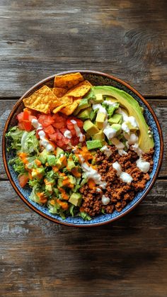 Dorito Taco Salad Wendys Taco Salad, Taco In A Bowl, Doritos Salad, Dorito Taco Salad, Nacho Salad, Dorito Taco Salad Recipe, Dorito Taco, Taco Salad Bowls, Taco Salad Recipe