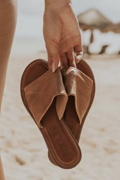 Comfortable Sandals - Women's Shoes | ROOLEE Beach Sandals Outfit, Sandal Kulit, Look Boho Chic, Summer Shoes Sandals, Dr Shoes, Comfy Sandals, Sandals Beach, Womens Summer Shoes, Cute Sandals