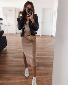 Manhattan Fashion, Rok Outfit, Modest Clothing, A Skirt, Fall Fashion Outfits, Winter Fashion Outfits