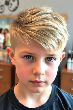 Boys Hair 2024, Blond Boy Haircut, Medium Length Hairstyles For Boys, Boys Flow Haircut, Long Boy Haircut, Young Boy Hairstyles, Middle School Boys Haircut Trendy, How To Cut Boys Hair, Preteen Boys Hairstyles