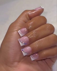 Occasion Nails, Girls Nail Designs, Hippie Nails, Diy Acrylic Nails, Pedicure Manicure, Simple Gel Nails, Colored Acrylic Nails, White Acrylic Nails