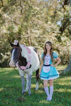 Costume Ideas With Horses, Halloween Costumes Horse And Rider, Horse And Person Costume, Horse Dress Up Ideas, Horse And Human Costumes, Horse And Rider Costumes Diy Easy, Horse And Rider Halloween Costumes, Diy Horse Costume, Horse And Rider Costume Ideas