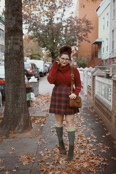 Plus Size Herbst, Midsize Fashion, Plus Size Kleidung, Autumn Aesthetic, Plaid Skirt, Curvy Outfits