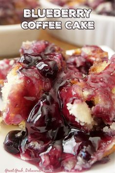 Pudding Chomeur, Blueberry Pudding Cake, Monkey Breads, Easy Blueberry Cobbler, Blueberry Pudding, Berry Cobbler Recipes, Blueberry Desserts Recipes, Blueberry Cobbler Recipes, Pecan Crust