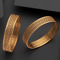 Gold Patla Design For Women, Patla Bangles Gold, Bangals Design In Gold, Kada Designs Gold, Gold Jewelry Bangles, Gold Kada Design For Women, Gold Bangle Design, Latest Gold Bangles, Dubai Gold Bangles