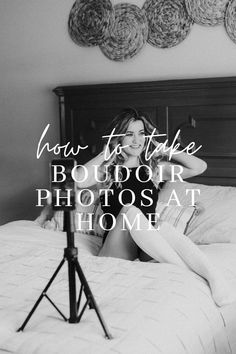 Bourdier Photoshoot Poses, Bedroom Photography, Unique Portraits, Painting Guide, Home Photo Shoots, Intimate Photos