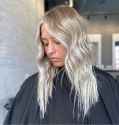 Mushroom Blonde, Dream Hair, Hair Dye, Hair Cut, Nail Ideas, Dyed Hair, Hair Ideas, Hair Inspo, Nail Colors