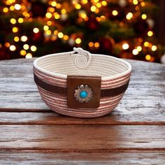 Handmade Rope Bowl With Southwestern Flair Perfect Christmas, Birthday, Anniversary or Any Occasion Gift - Etsy Rope Bowls, Turquoise Resin, Resin Stone, Cotton Ribbon, Rope Crafts, Rope Basket, Handmade Bowl, Basket Weave, Cotton Rope