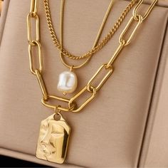 Questions? Leave A Comment Below! Diy Jewelry Set, Chunky Gold Necklaces, Layered Chain Necklace, Chunky Chain Necklaces, Stacked Necklaces, Necklace Brands, Watches Women Fashion, Accessories Jewelry Necklace, Layered Necklace