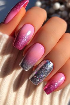 Trending Christmas Nails, Pink Christmas Nail Designs, Christmas Nail Trends, Pink Christmas Nail, Trending Christmas, Butterfly Nail Designs, Peach Nails, Sassy Nails, Nail Trend