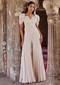 Ivory Jumpsuit Seema Thukral - Fabilicious Fashion Jumpsuit Indian Outfit, Jumpsuit Outfit Indian, Indian Jumpsuit Wedding, Jumpsuit Outfit Wedding Indian, Indian Jumpsuit Outfit, Western Jumpsuit Outfit, Trendy Indian Outfits, Indian Jumpsuit, Jumpsuit Outfit Wedding