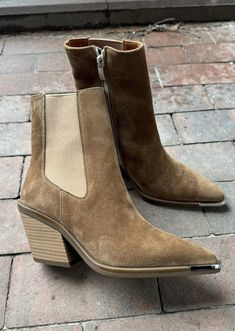 Castore suede with leather lining. Western Women’s Western Boots, Shoes Western, Womens Booties, Boots Cowgirl, Booties Ankle Boots, Ankle Shoes, Cowgirl Western, Western Boho, Autumn Outfit