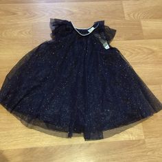 Hym Dress With Beutifull Slevees Color Navy Blue Soluble Tulle With Silveria Sparkles Beutiful For Any Special Day !!! Girls Red Velvet Dress, Navy Party Dress, Girls Sequin Dress, Purple Girls Dress, Navy Blue Lace Dress, Toddler Party Dress, Velvet Party Dress, Green Lace Dresses, White Shift Dresses