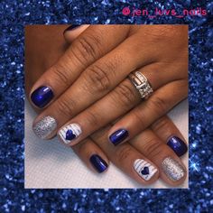 Glitter Heart 💙 for short Nails Valentine Nail Art, Glitter Hearts, Valentines Nails, Class Ring, Nail Art, Glitter, Valentines