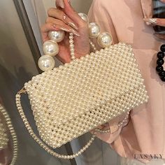 Lasaky - Contemporary Everyday Pearl Weave Tote Bags Hand Beaded Bag, Diy Bag Designs, Diy Bags Patterns, Bead Charms Diy, Woven Handbags, Pearl Bag, Handmade Jewelry Tutorials, Woven Tote Bag, Beaded Handbag