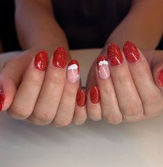 Christmas Sparkles Red Nails Sparkle, Red Nails With Glitter, Red Nails Glitter, Bright Red Nails, Nails With Glitter, Dark Red Nails, Nails Sparkle, Snowflake Nail Art