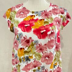 Christian Siriano Blouse Multicolor Flowers Print Short Sleeve Size S Smoke Free Clean Home Casual Pink Blouse With Crew Neck, Casual Pink Crew Neck Blouse, Feminine Pink Printed Top, Casual Pink Floral Print Blouse, Feminine Multicolor Short Sleeve Tops, Relaxed Fit Printed Pink Blouse, Pink Floral Print Short Sleeve Blouse, Pink Short Sleeve Blouse With Floral Print, Short Sleeve Pink Blouse With Floral Print