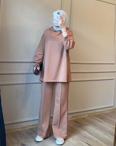 Muslimah Fashion Casual, Modest Outfits Muslim, Outfits Muslim, Linen Style Fashion, Fashion Top Outfits, Hijab Styles