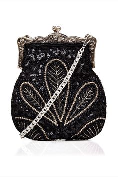 Inspired by the flapper style, this 1920s Vintage Hand Beaded Purse in Black is covered in pearls, sequins and beads Great Gatsby Outfits, Embellished Purses, Vintage Inspired Art, 1920s Vintage, Flapper Style, Vintage Purses, Beaded Purses, 1920s Fashion, Great Gatsby