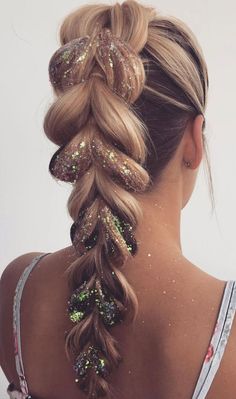 72 Braid Hairstyles That Look So Awesome Ghd Hair, Up Dos For Prom, Easy Updo Hairstyles, Fest Outfits, Medium Curly, Up Dos, Hair Hoco, Prom Hairstyles For Long Hair