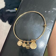 Never Worn Not Rusted Gold Casual Bangle Jewelry, Casual Gold Bangle Jewelry, Adjustable Round Charm Bracelets For Everyday, Casual Gold Nickel-free Jewelry, Alex And Ani, Womens Jewelry Bracelets, Jewelry Bracelets, Women Jewelry, Bracelet