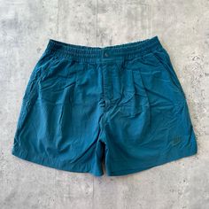 (Refer to measurements below for sizing not tagged size) Measurements: Waist fits-28-32" inseam-4.25" length-15" 90s Nike, Nike Vintage, Pleated Shorts, Comfy Outfits, Vintage Nike, Teal Blue, Short Outfits, Drawstring Waist, Vintage 90s